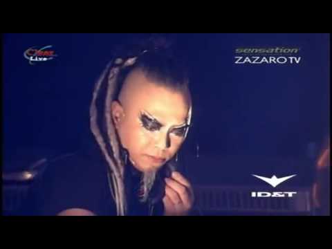 Sfeerbeeld bij Yoji Biomehanika @ Sensation Black 2005 – Liveset