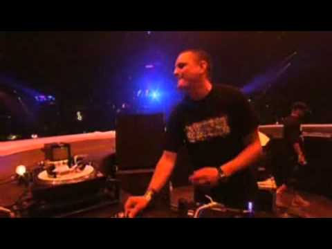 Sfeerbeeld bij Zany @ Sensation Black 2006 – Full set
